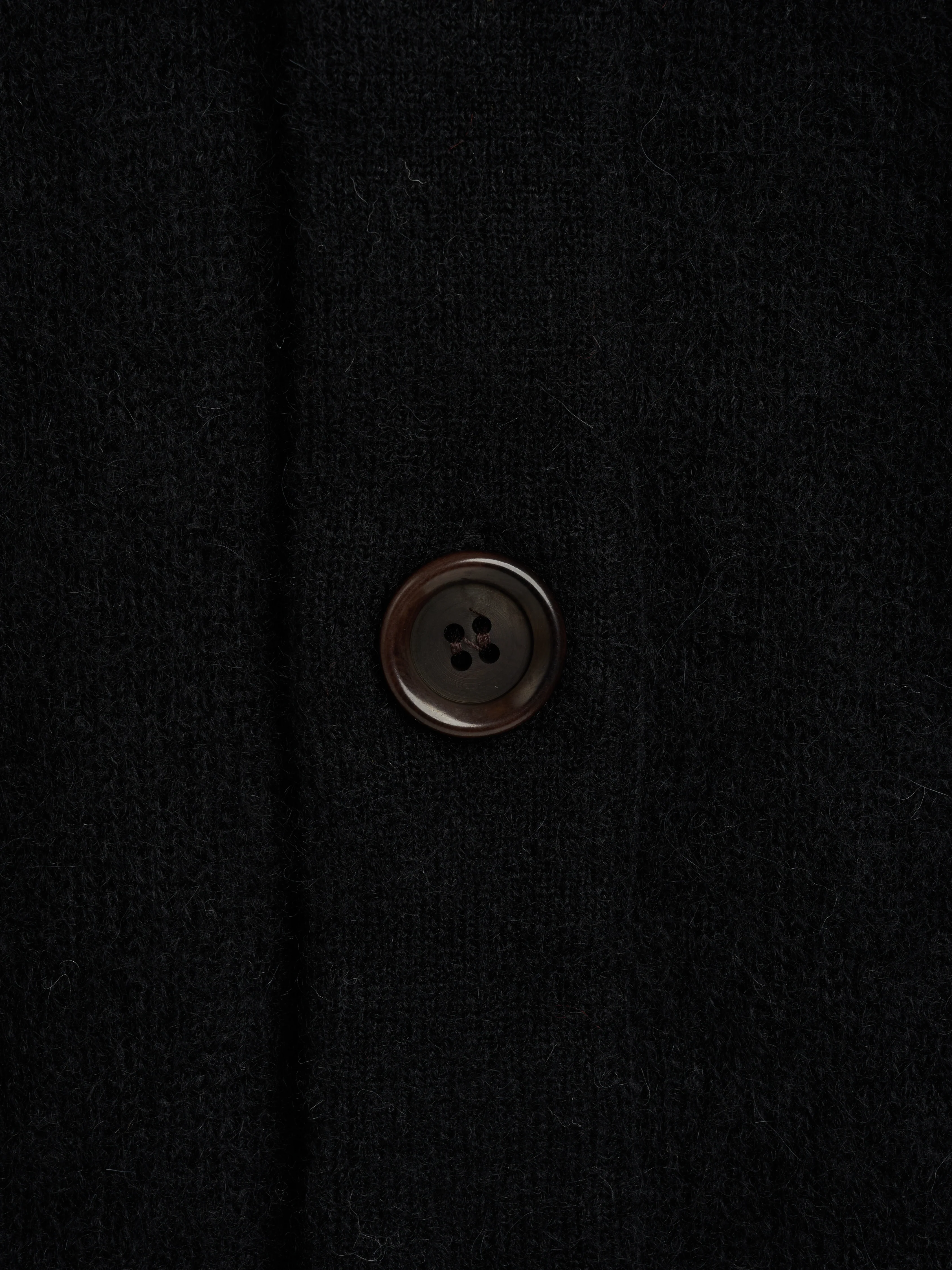 Caradale Cardigan Rosen Black - Image 7