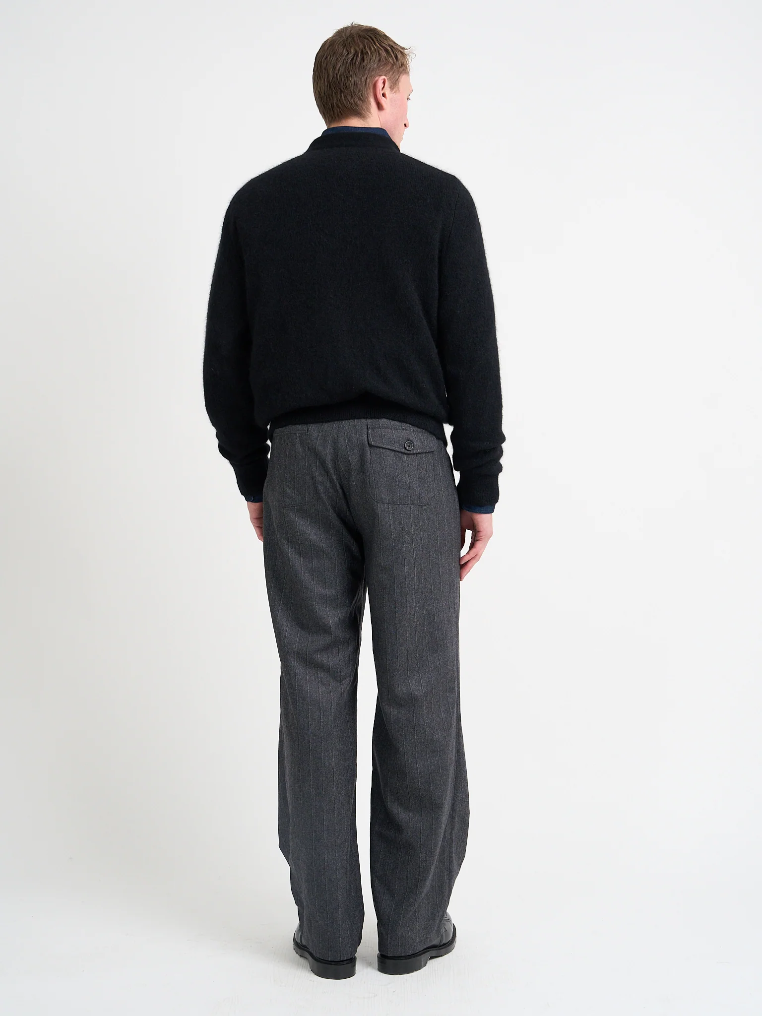 Caradale Cardigan Rosen Black - Image 9