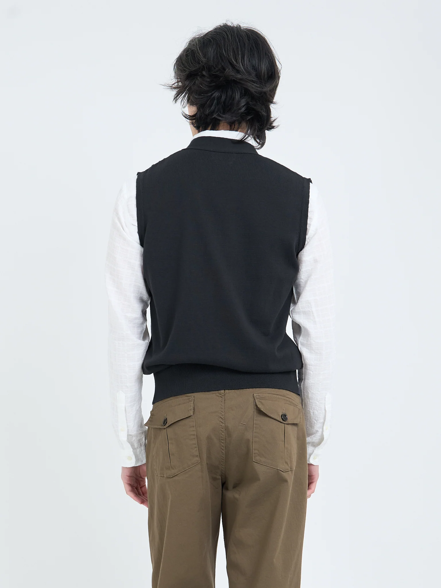Dewsbury V Neck Penrose Black - Image 3