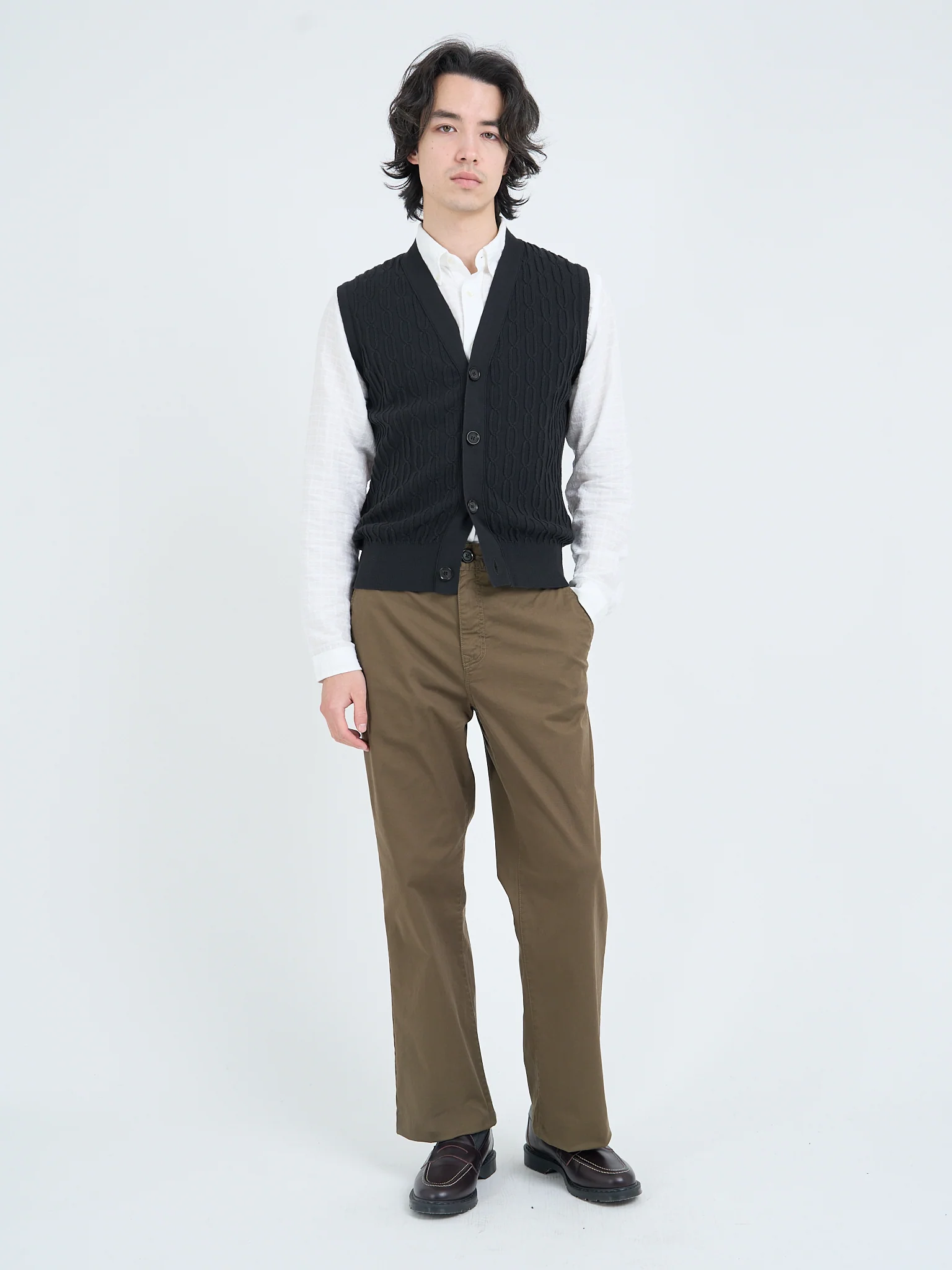 Dewsbury V Neck Penrose Black - Image 7