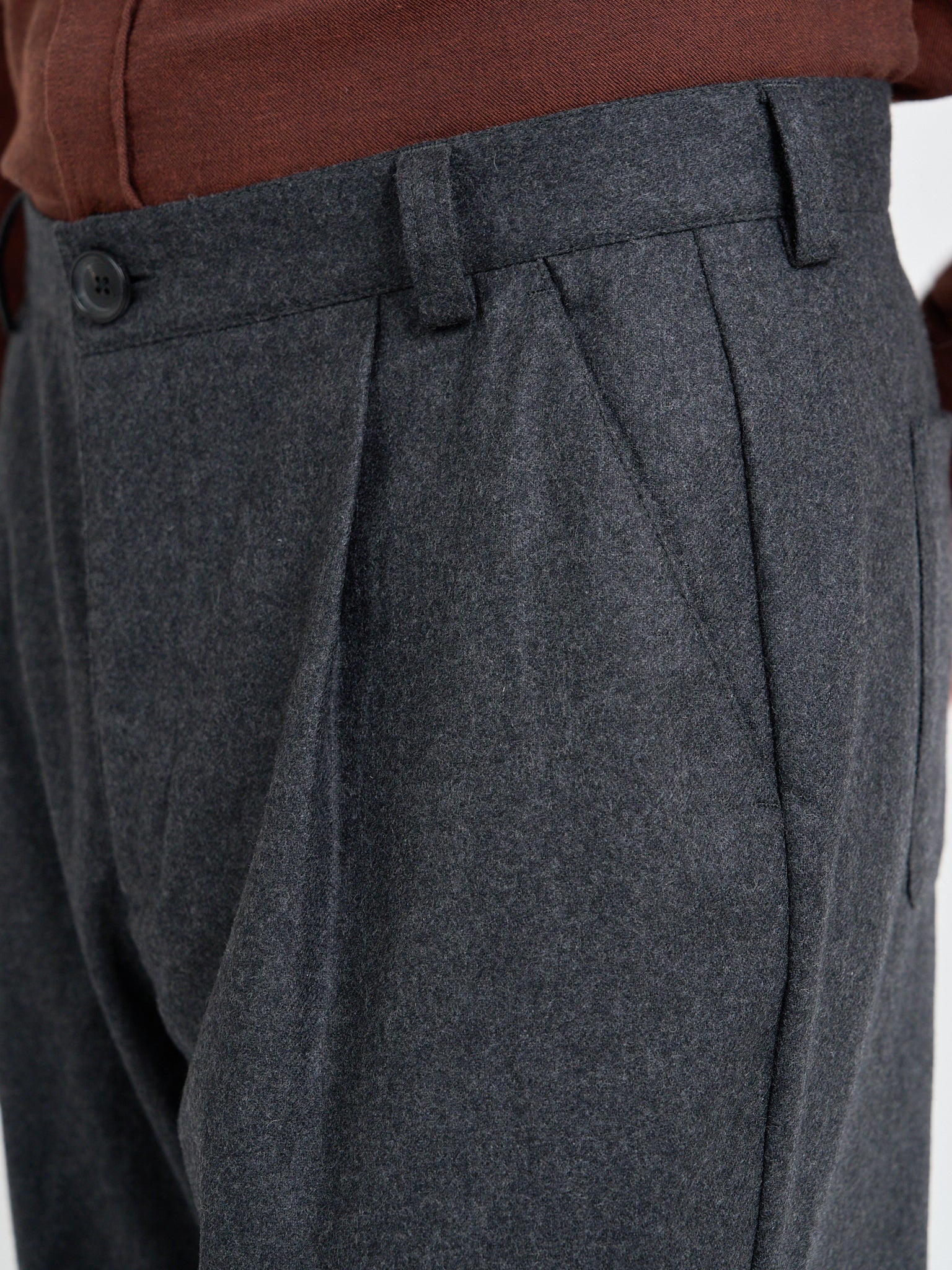 Morton Pleated Trousers Richards Charcoal - Image 4